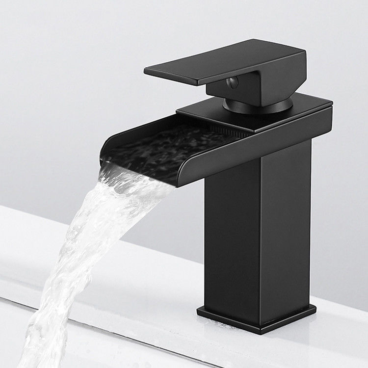 Mezclador de acero inoxidable del lavabo de la manija del solo agujero de la cascada SUS304 solo en Chrome Matte Black