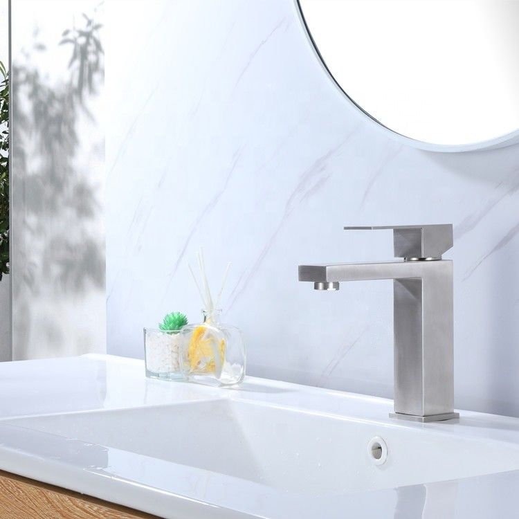 Solo mezclador de acero inoxidable del lavabo de la manija del solo agujero SUS304 en oro del SN de Matte Black Chrome