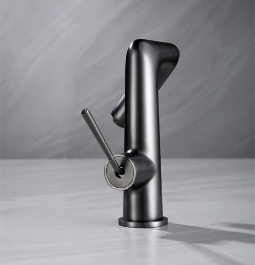 Solo mezclador del lavabo de la manija del solo agujero moderno de cobre amarillo en Chrome Matte Black Gold Grey