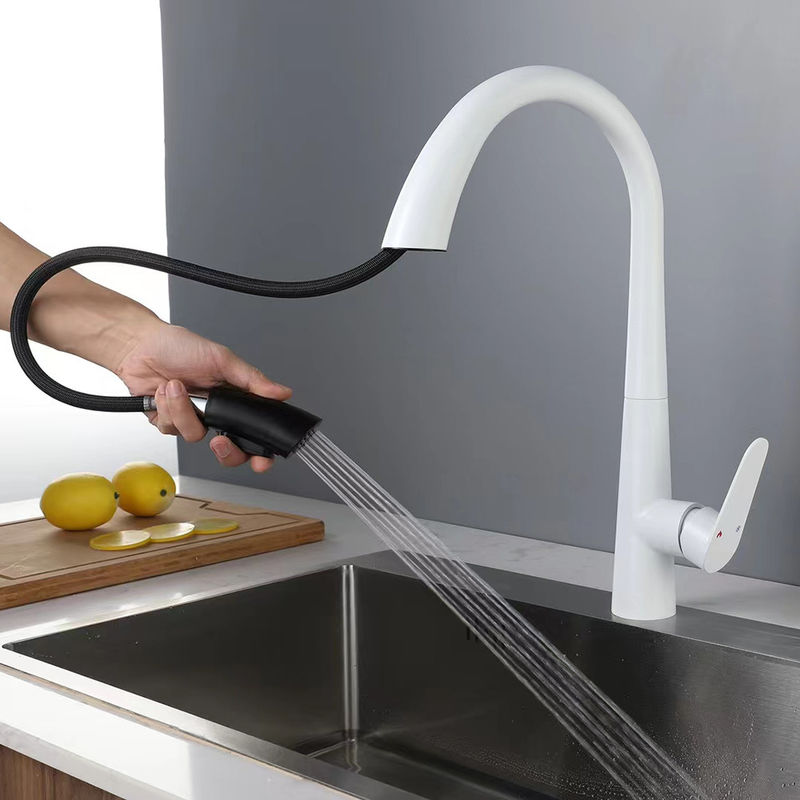 Precio de fábrica Mejor calidad 3 Funciones Blanco Alta Arco Cocina Mixer Grifón Grifón Con Pulverizador