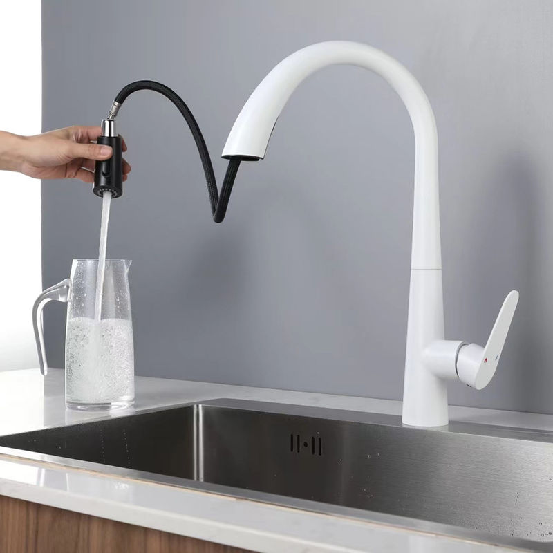 Precio de fábrica Mejor calidad 3 Funciones Blanco Alta Arco Cocina Mixer Grifón Grifón Con Pulverizador